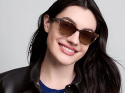 Esme in Sesame Tortoise, thumbnail 2