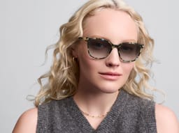 Esme in Aventurine Tortoise with Polished Gold, thumbnail 2