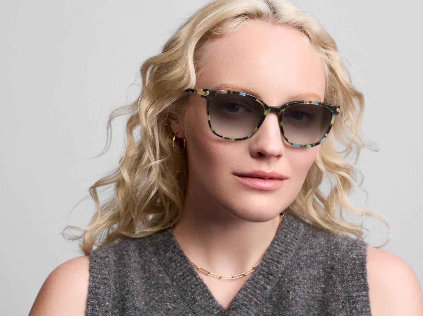 Esme in Aventurine Tortoise with Polished Gold, image 2