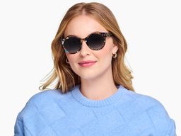 Annika in Aventurine Tortoise, thumbnail 2