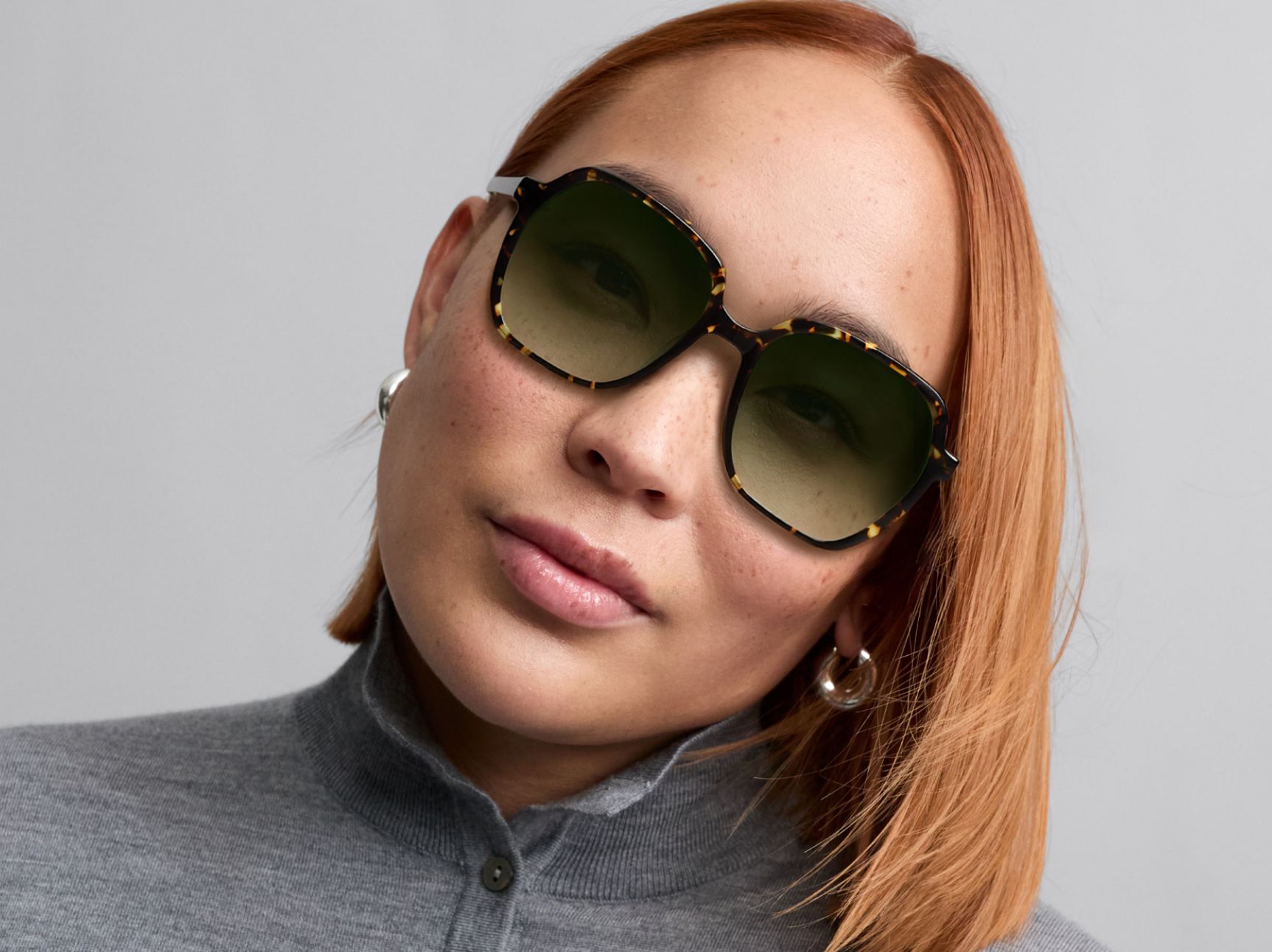 Willetta in Black Oak Tortoise, image 2