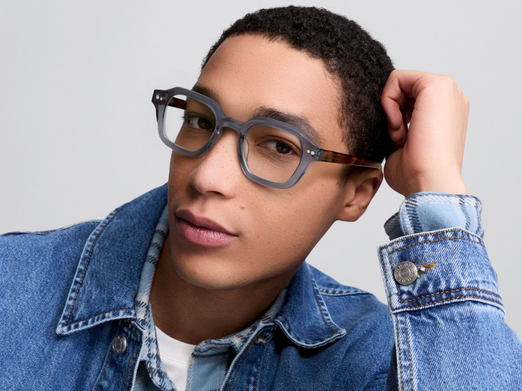 Carson in Phantom Smoke with Amber Tortoise, image 2
